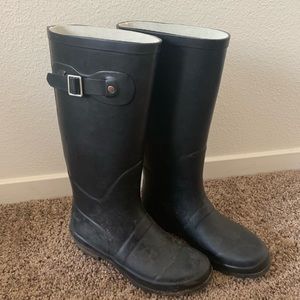 Black Rubber Rain Boots